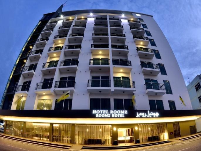 Roomz Hotel Seria Exterior photo